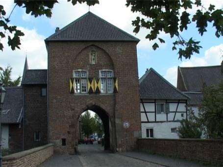 Bedburg-Kaster : St. Agatha-Tor