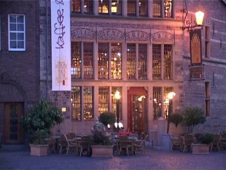 Xanten : Gotisches Haus, Abenddämmerung
