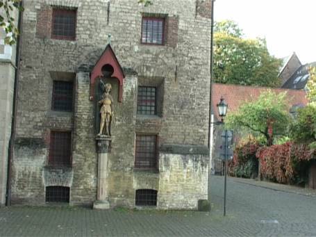Xanten : Die Viktorstatue, Kapitel