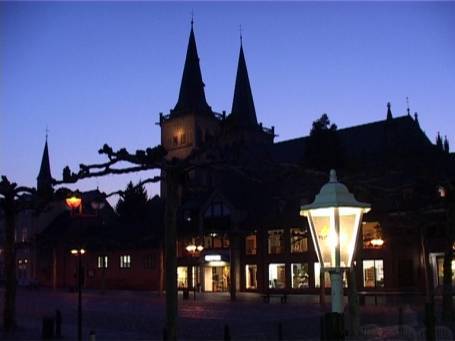 Xanten : Marktplatz und Dom, Abenddämmerung