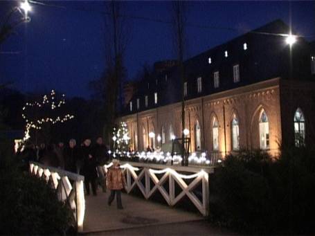 Kalkar : Weihnachtsmarkt auf Schloss Moyland