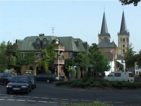 Xanten : Im Hintergrund der Dom St. Viktor