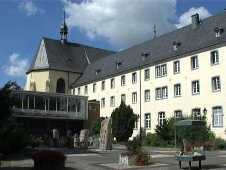 Kempen : Paterskirche mit Franziskanerkloster